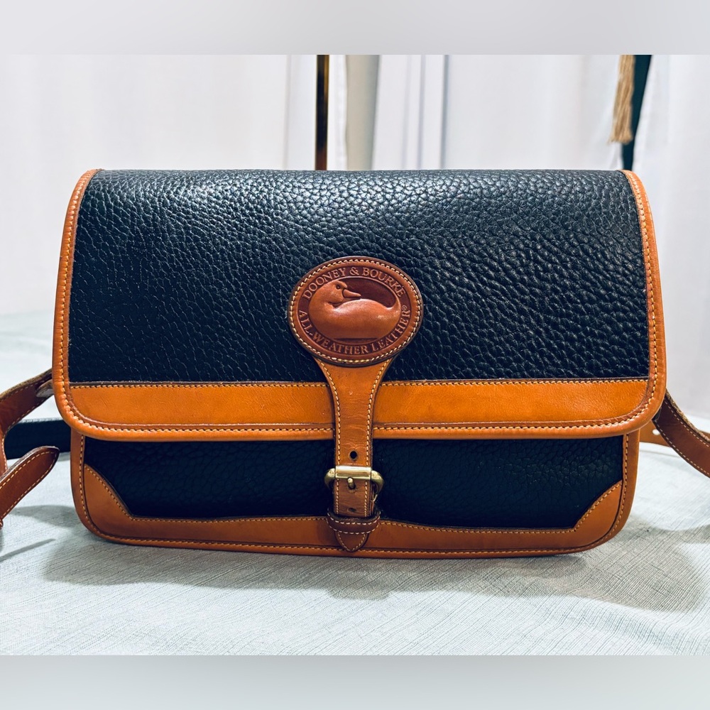 Dooney & Bourke Vintage Black and Brown Leather Shoulder Crossbody Medium